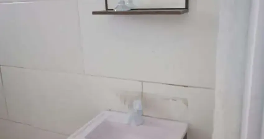 Casas de Vila para Locação em Mogi das Cruzes, Vila Cintra, 1 dormitório, 1 banheiro, 1 vaga