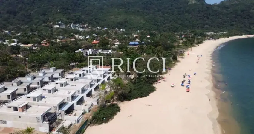 Casa de condomínio em Toque-toque Pequeno: 4 quartos, 4 suítes, 3 salas, 6 banheiros e acesso exclusivo à praia! Venha conferir!