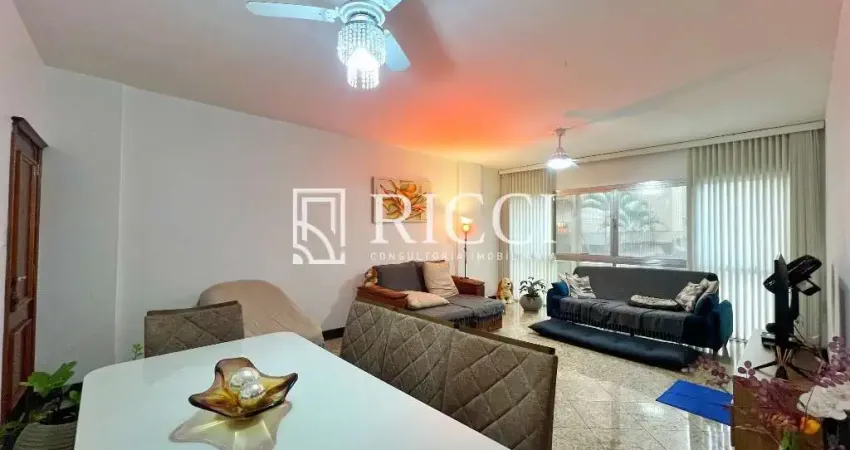 Apartamento na Quadra da Praia em Santos!