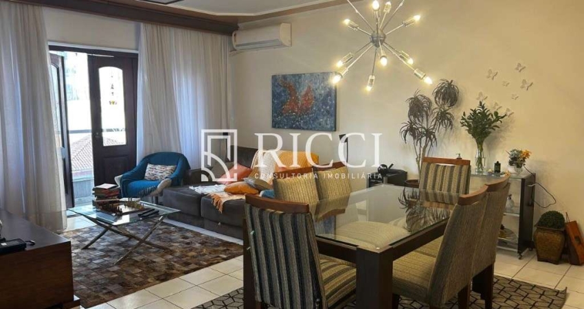 Apartamento oportunidade no Gonzaga uma quadra da praia.