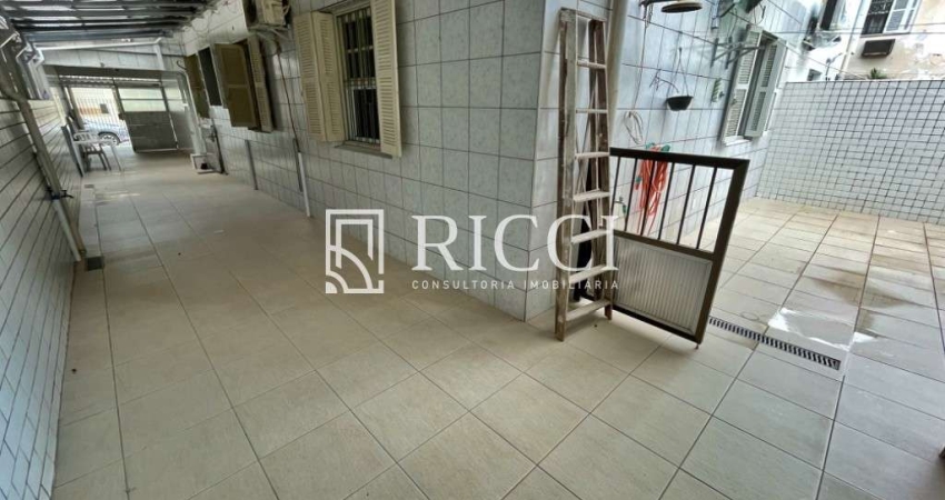 comprar casa com quintal na Ponta da Praia
