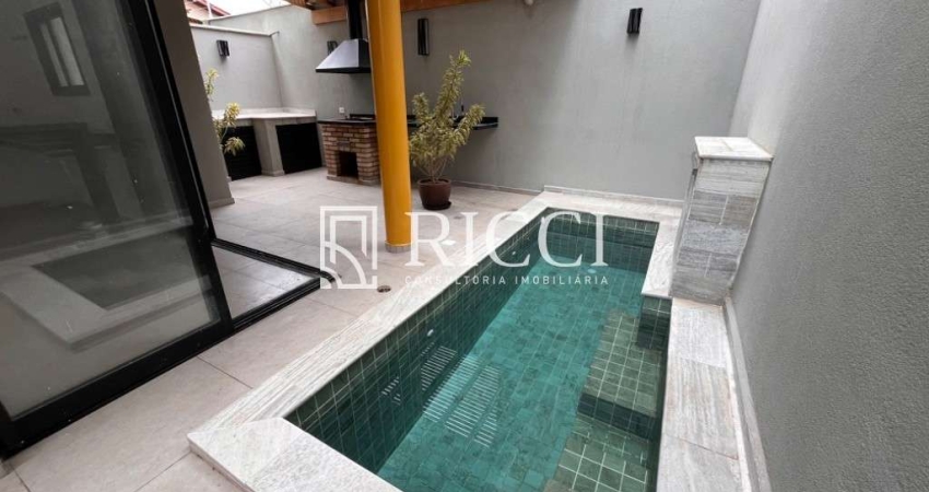Casa de luxo em condomínio à venda em Juquehy, São Sebastião-SP: 3 quartos, 3 suítes, 2 salas, 4 banheiros, 2 vagas - 150m².
