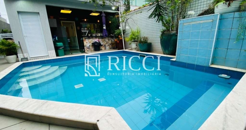Sobrado espetacular com piscina no bairro da Aparecida