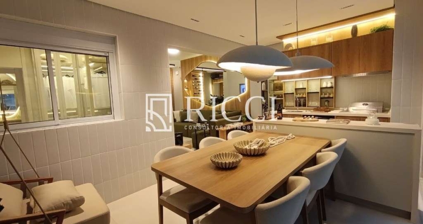 Apartamento de Alto Padrão com Vista Mar e 3 Quartos no Embaré, Santos-SP: 2 Suítes, 2 Salas, 3 Banheiros e 2 Vagas de Garagem!