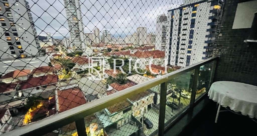 Apartamento à Venda no Gonzaga, Santos-SP: 3 Quartos, 3 Suítes, 2 Salas, 5 Banheiros, 2 Vagas - 147m².