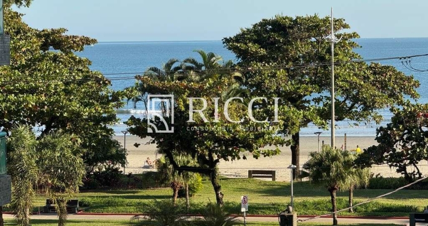 Apartamento 2 Quartos em Prédio Frente Mar na Aparecida Santos