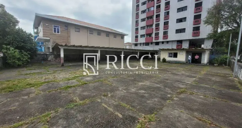 Terreno comercial com 600,00 m2 de área, localizado no bairro do embaré.