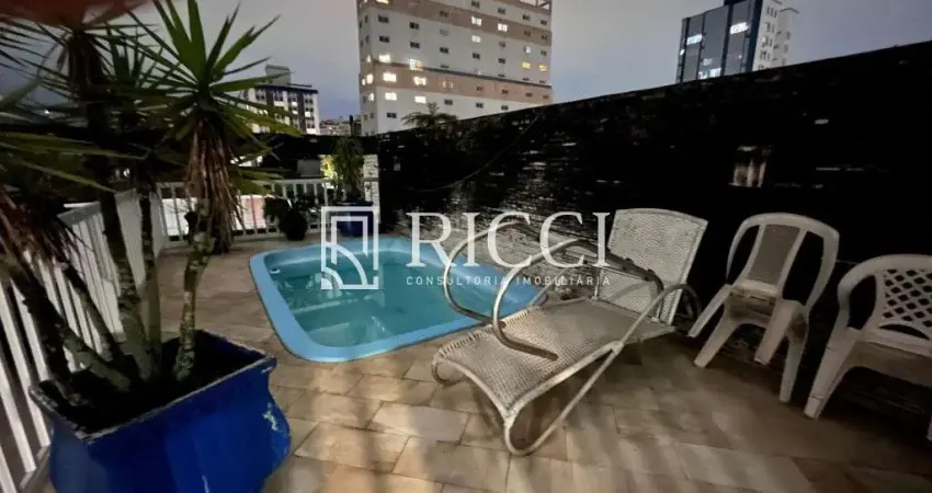 Casa com 4 quartos à venda no Embaré, Santos 