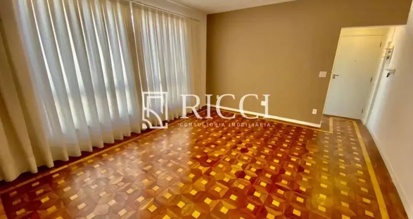 Comprar apartamento na ponta da praia reformado com 3 dormitorios