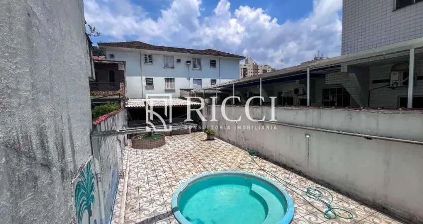 Casa à venda em santos-sp, bairro marapé: 4 quartos, 1 suíte, 3 salas, 3 banheiros, 2 vagas, 198,33 m².