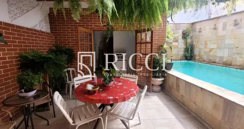 Casa com 3 quartos à venda no Embaré, Santos 