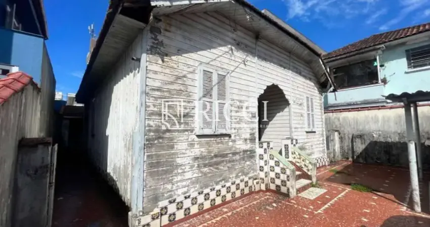Terreno à venda no Boqueirão, Santos