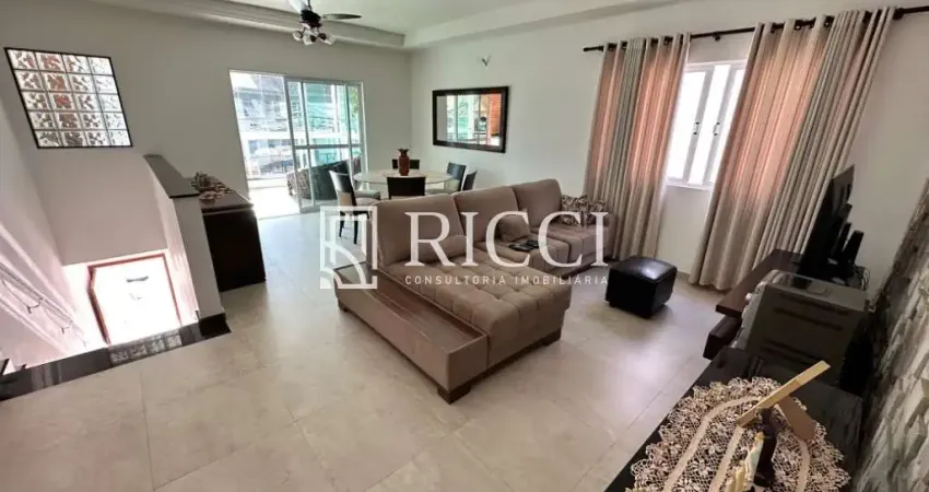 Casa com 3 quartos à venda no Embaré, Santos 