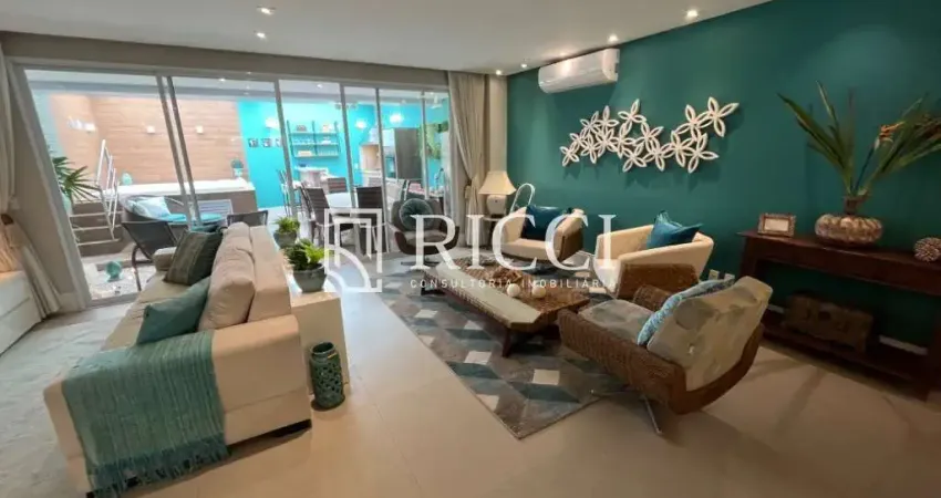 Casa em condomínio fechado a 01 quadra da praia da enseada...