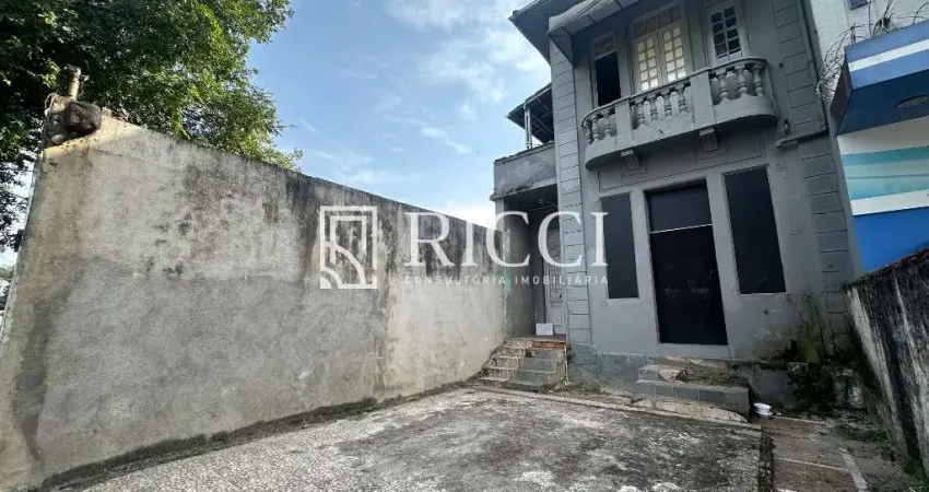 Sobrado comercial à venda com grande potencial para comércio