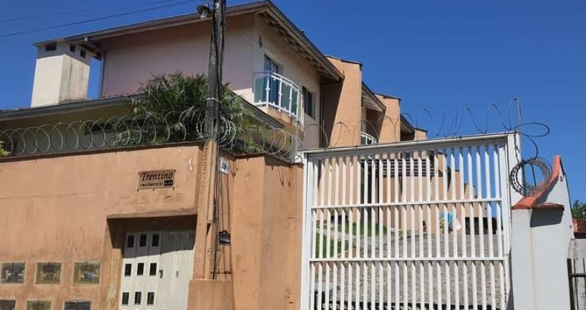 Sobrado Geminado para locação no Vila Nova