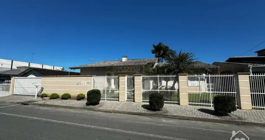 Casa com 4 quartos à venda na Rua Jacob Germano Baumer, 173, Vila Nova, Joinville