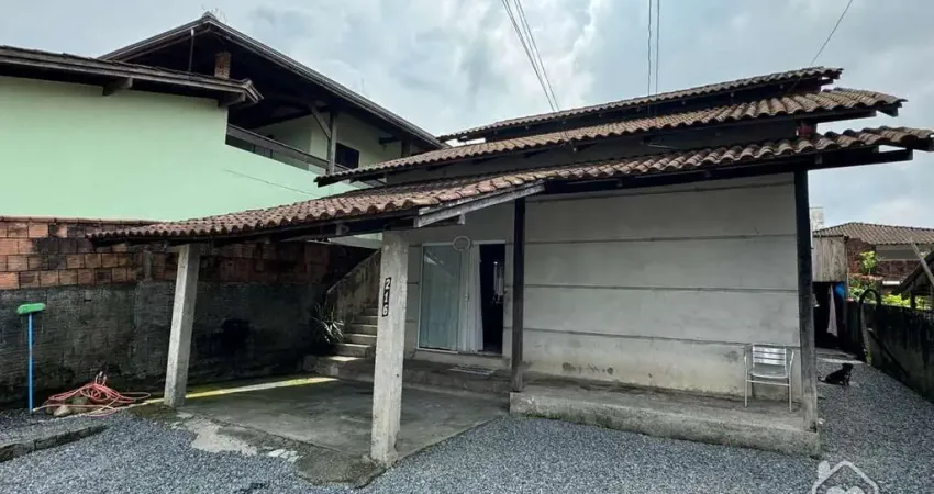 Casa com 4 quartos à venda na Rua Quinze de Novembro, 16991, Vila Nova, Joinville