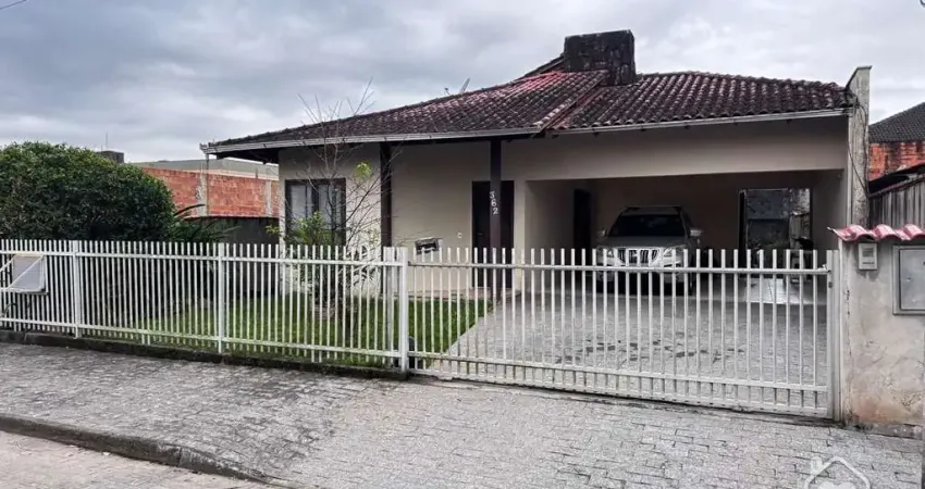 Casa Averbada à venda no Vila Nova