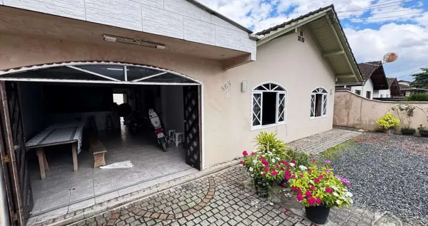 Casa com 3 quartos à venda na Rua Quinze de Novembro, 44392, Vila Nova, Joinville
