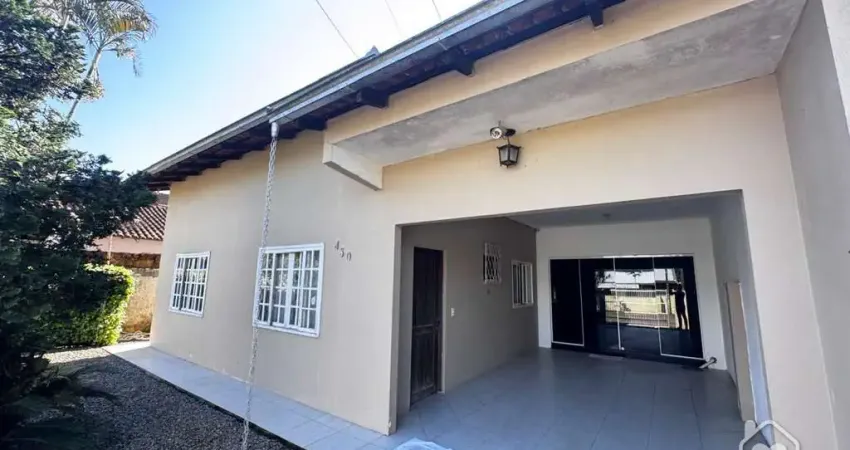 Casa com 3 quartos para alugar na Rua Quinze de Novembro, 20702, Vila Nova, Joinville