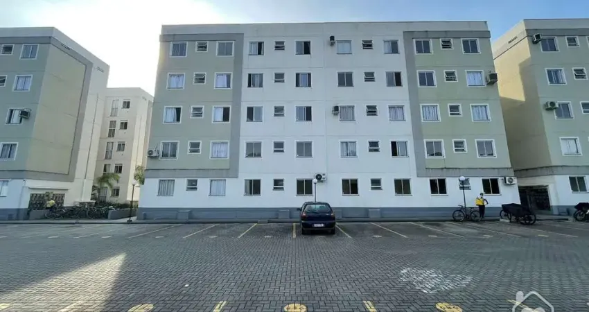 Apartamento com 2 quartos para alugar na Rua Gerhard Barkemeyer, 380, Vila Nova, Joinville