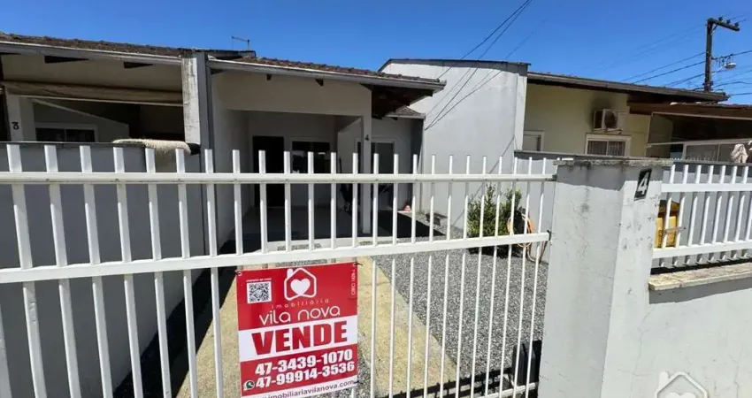 Casa com 2 quartos à venda na Rua Quinze de Novembro, 49445, Vila Nova, Joinville