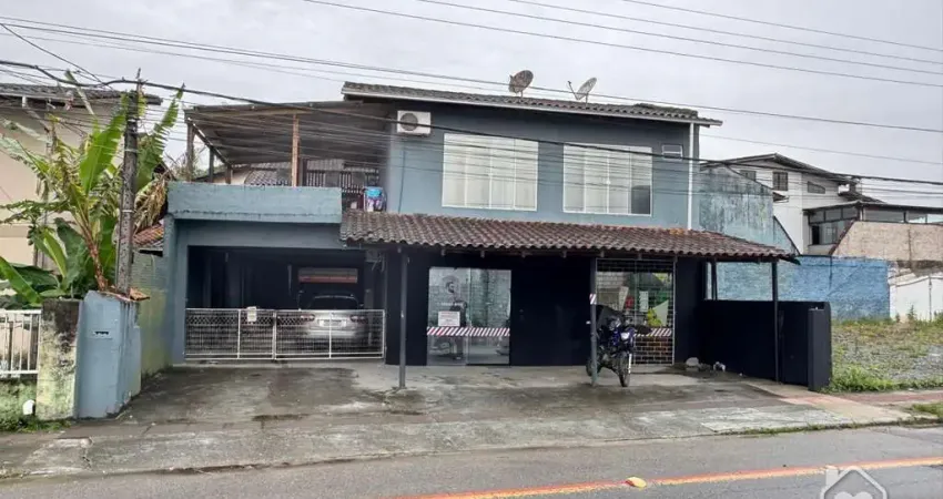 Casa com 6 quartos à venda na Rua Quinze de Novembro, 37271, Vila Nova, Joinville