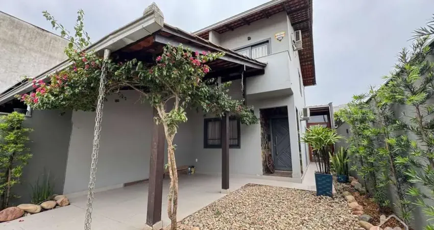 Casa com 2 quartos à venda na Rua Quinze de Novembro, 48606, Vila Nova, Joinville