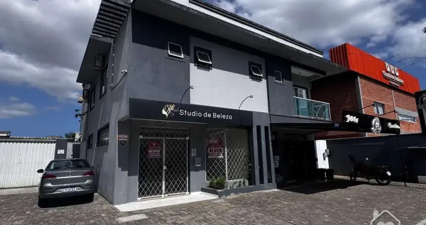 Casa comercial para alugar na Rua Bento Torquato da Rocha, 241, Vila Nova, Joinville