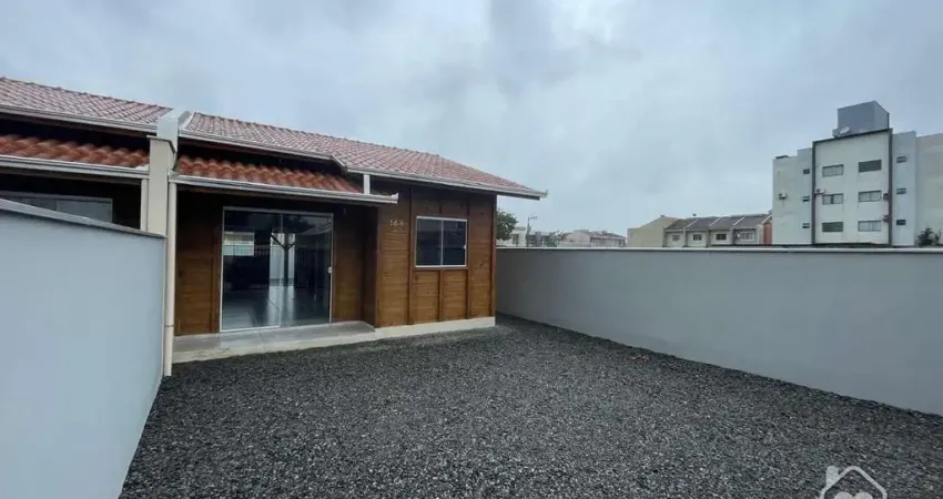 Casa com 2 quartos para alugar na Rua Edith Trapp, 184, Vila Nova, Joinville