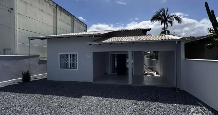 Casa com 3 quartos à venda na Rua Quinze de Novembro, 12870, Vila Nova, Joinville