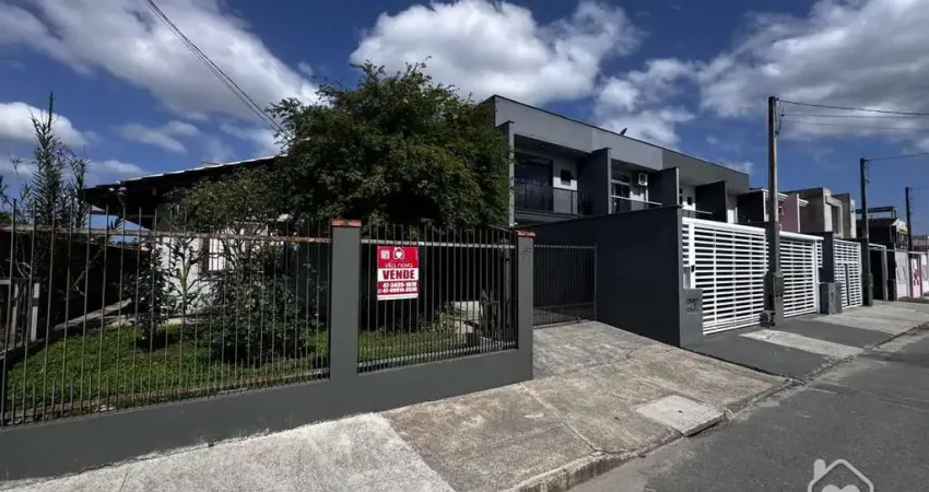 Casa com 2 quartos à venda na Rua Quinze de Novembro, 61904, Vila Nova, Joinville