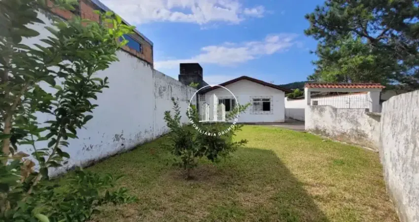 Casa com 3 quartos à venda na Rua Leopoldina Marcelino, 494, Forquilhinhas, São José