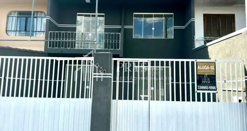 Sobrado com 3 quartos para locação resindencial ou comercial na rua josé hauer-boqueirão