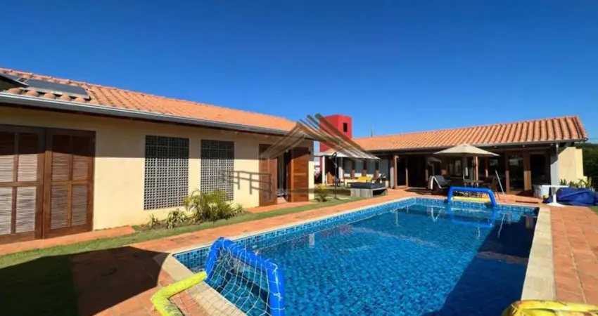 Casa em Condomínio para Venda em Porangaba, Condomínio Fazenda Victória, 3 dormitórios, 3 suítes, 4 banheiros, 6 vagas
