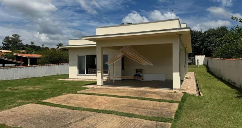 Casa em Condomínio para Venda em Porangaba, Condomínio Fazenda Victória, 3 dormitórios, 1 suíte, 3 banheiros, 6 vagas