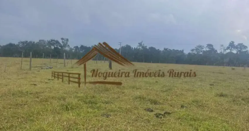 Chácara / sítio à venda na Zona Rural, Botucatu 