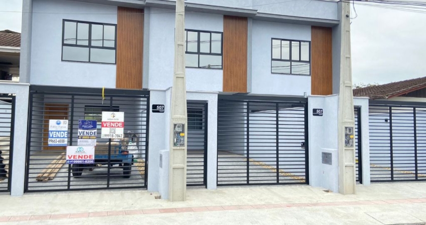 Casa com 3 quartos à venda na Rua Patrício Maia, 123, Guanabara, Joinville