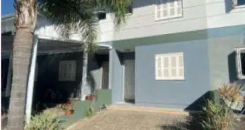 CASA A VENDA COM TRES DORMITORIOS NO CONDOMINIO BELA VISTA EM TORRES-RS.