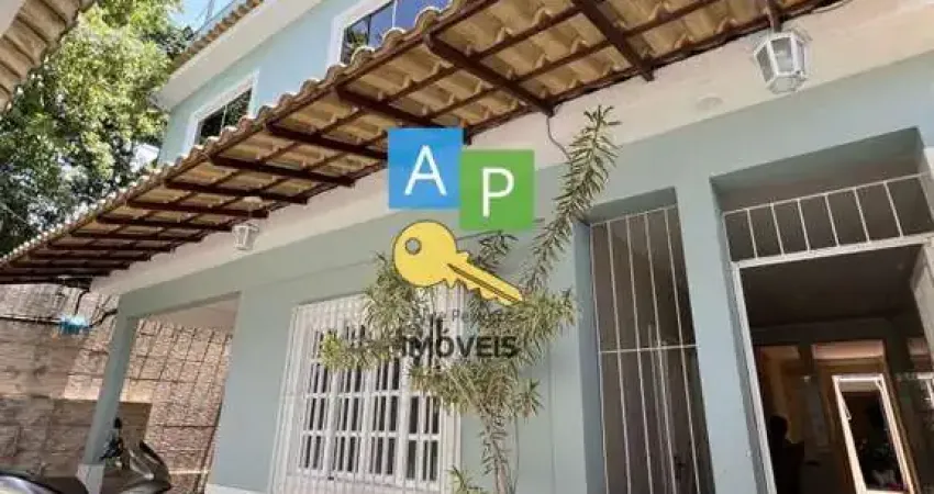 Casa para Venda em Duque de Caxias, Engenho do Porto, 4 dormitórios, 1 suíte, 3 banheiros, 2 vagas