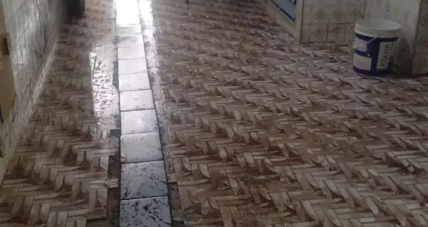 Próximo ao metrô tucuruvi!!! rua sem saida, podendo dizer particular!!!