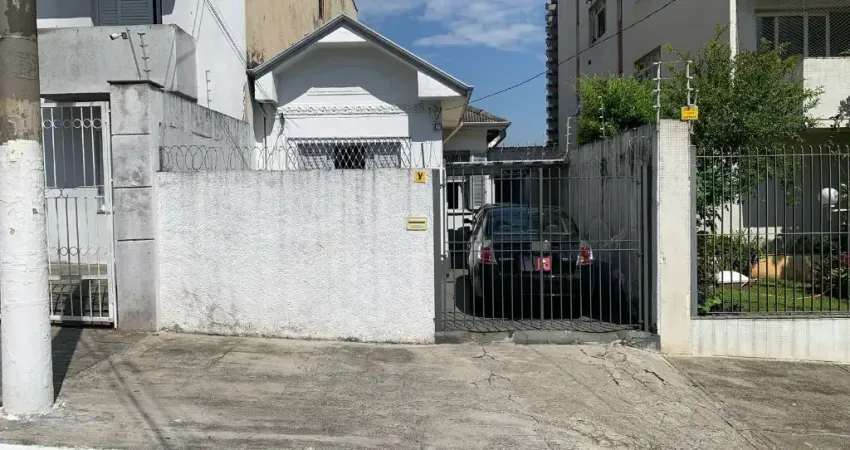 Casa com 2 quartos à venda na Rua Teodureto Souto, 942, Cambuci, São Paulo