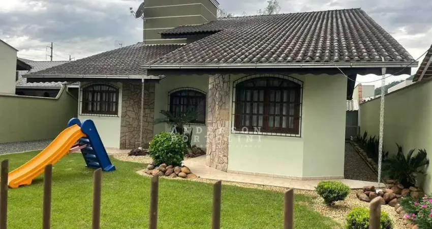 Casa com 5 quartos para alugar na Barra do Rio Cerro, Jaraguá do Sul
