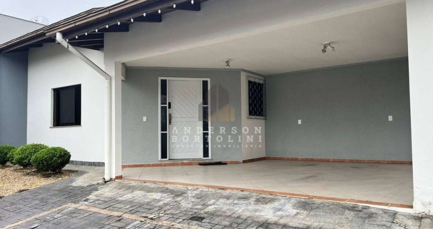 Casa com 4 quartos à venda no Jaraguá Esquerdo, Jaraguá do Sul 
