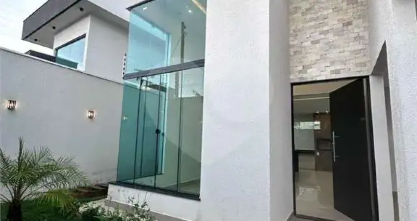 Casa com 3 quartos à venda em Chácaras Colorado - GO