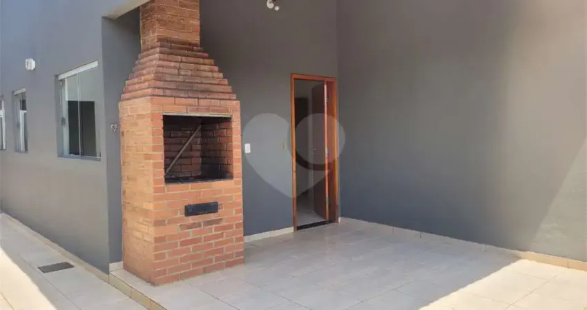 Casa com 3 quartos à venda em Residencial Dom Emanoel - GO