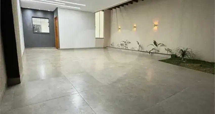 Casa com 3 quartos à venda na 2, São João, Anápolis