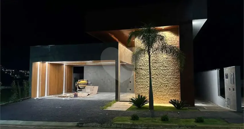 Casa com 4 quartos à venda em Condomínio Residencial Grand Trianon - GO