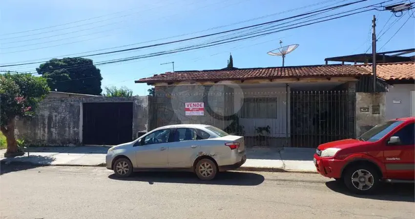 Casa com 3 quartos à venda em Vila Santa Maria De Nazareth - GO